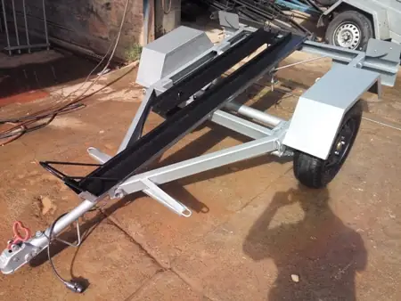 Carretinha para 1 moto à venda, código M1003